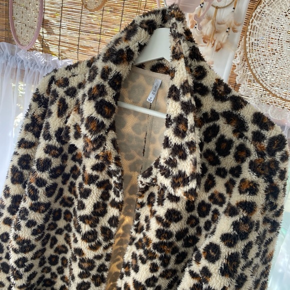 The Leopard Sherpa Teddy Bear Coat - Picture 3 of 5